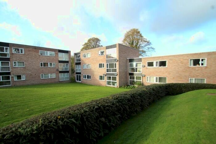 1 Bedroom Flat To Rent In Wood Close, Chapel Allerton LS7