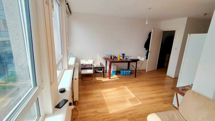 1 Bedroom Flat To Rent In Market Place, Stevenage, SG1