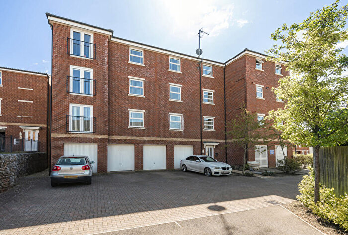 2 Bedroom Apartment For Sale In Normandy Drive, Yate, Bristol, Gloucestershire, BS37