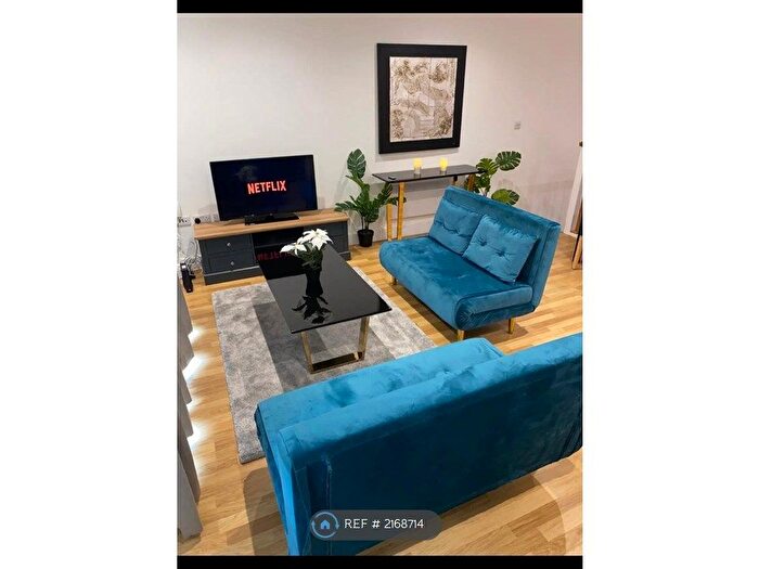 2 Bedroom Flat To Rent In Mabgate House, Leeds, LS9