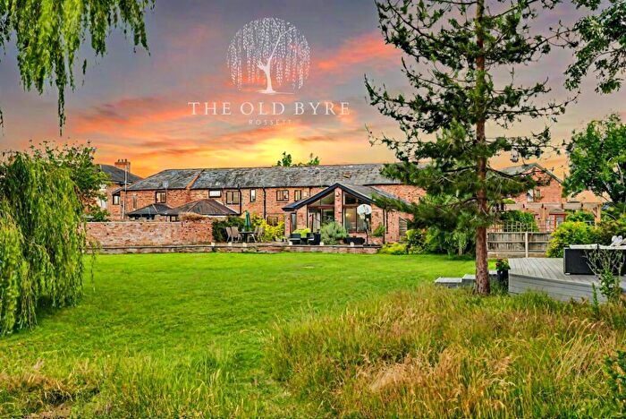 4 Bedroom Barn Conversion For Sale In Commonwood, Holt, LL13