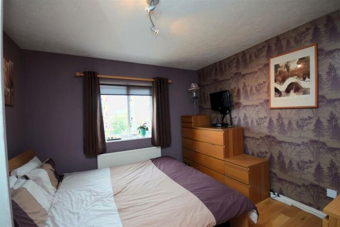 1 Bedroom Apartment To Rent In Franklin Way, Croydon, CR0