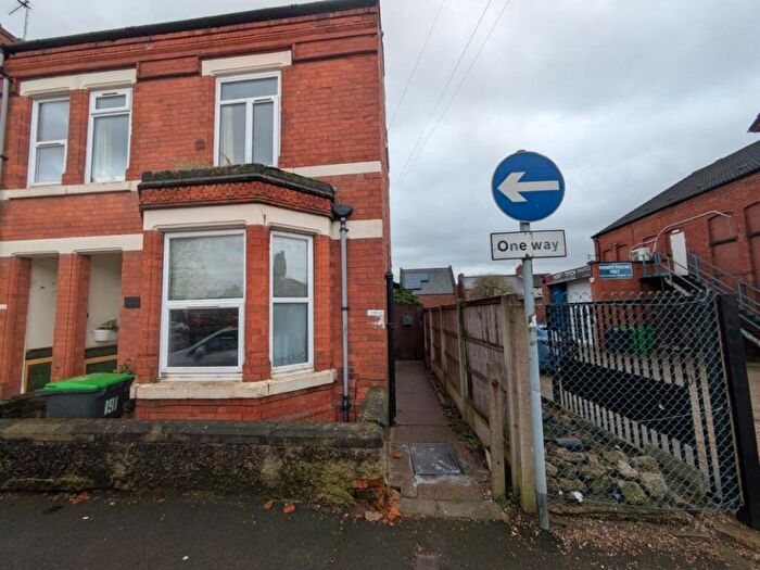 1 Bedroom Flat To Rent In Beardall Street, Hucknall, NG15