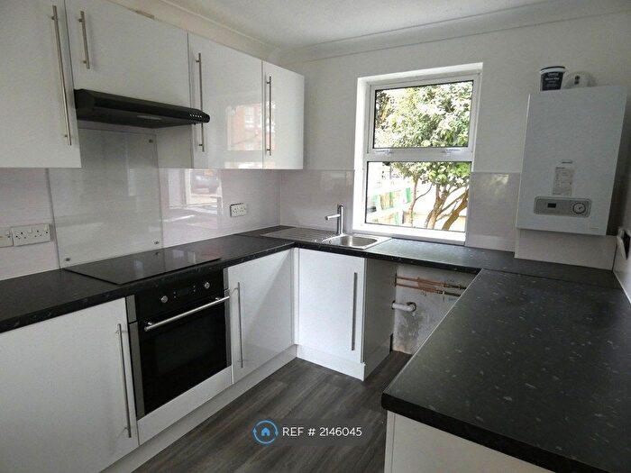 1 Bedroom Flat To Rent In Boscombe Spa Road, Bournemouth, BH5