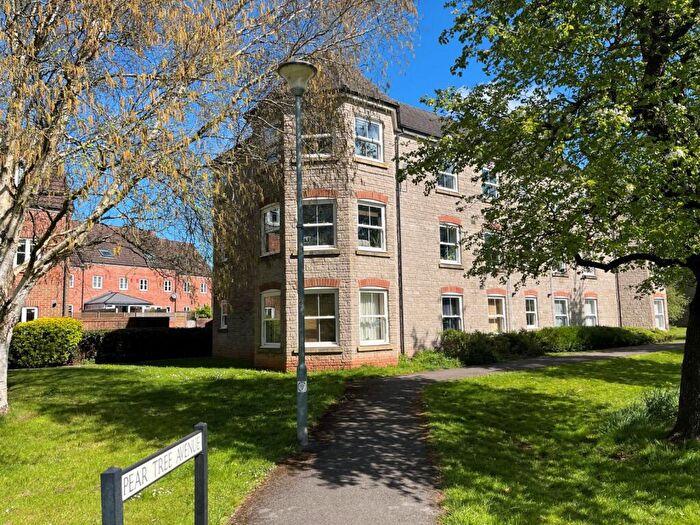 3 Bedroom Apartment To Rent In Bramley Copse, Long Ashton, Bristol, Somerset, BS41