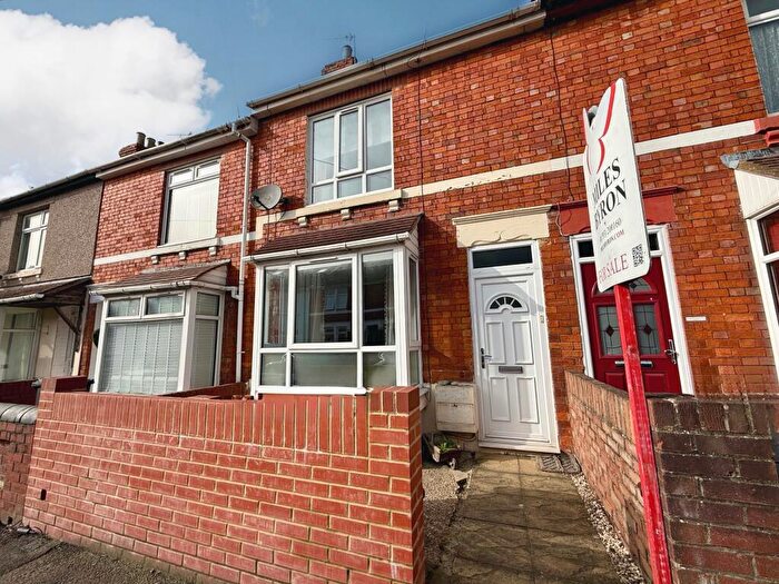 3 Bedroom Terraced House For Sale In Linslade Street, Rodbourne, Swindon, SN2