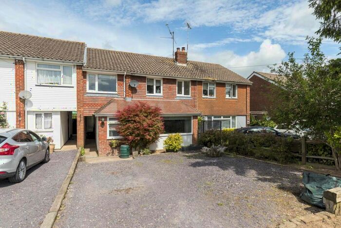 5 Bedroom Semi-Detached House To Rent In Amberley Road, Horsham, RH12