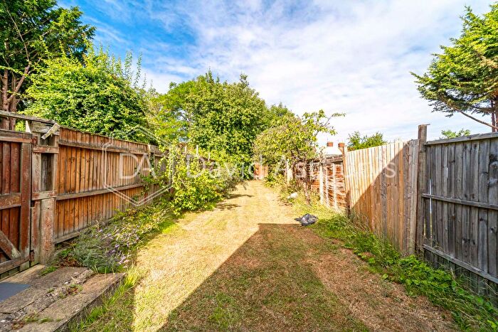 2 Bedroom Semi-Detached House To Rent In Hill Road, Muswell Hill, London, N10