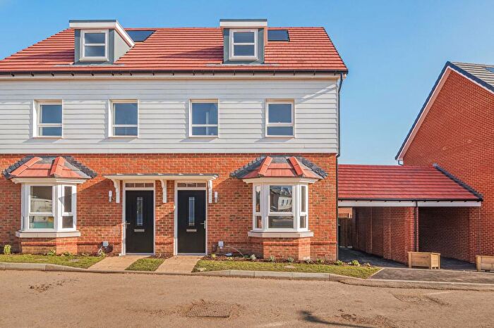 3 Bedroom Semi-Detached House To Rent In Porty Road, Sturry, CT2