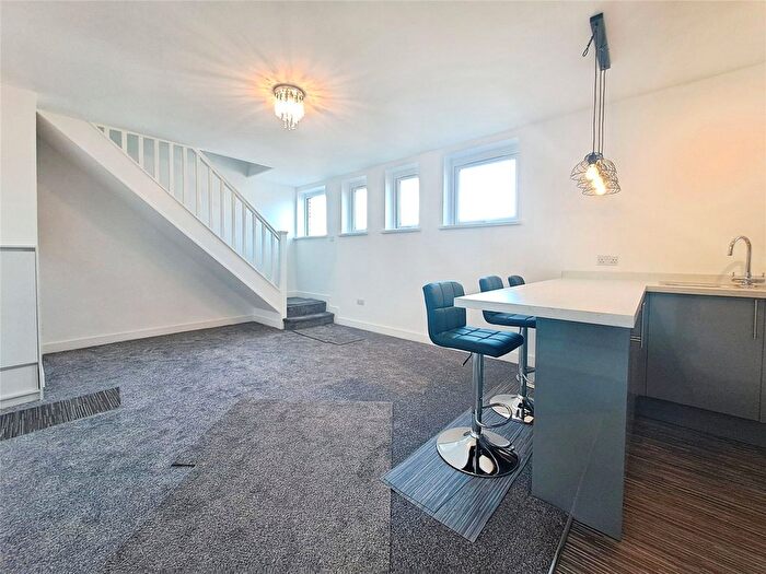 2 Bedroom Flat For Sale In Herbert Place, Margate, Kent, CT9