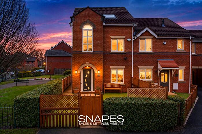 4 Bedroom Semi-Detached House For Sale In Alderley Way, Stockport, SK3