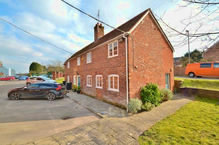 1 Bedroom Flat To Rent In Blandford St Mary, DT11