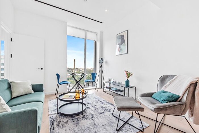 1 Bedroom Flat To Rent In Parkview, Great West Road, TW8