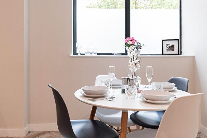 2 Bedroom Apartment To Rent In Great Western Street, Bedroom Apartment, Manchester, Greater Manchester, M14