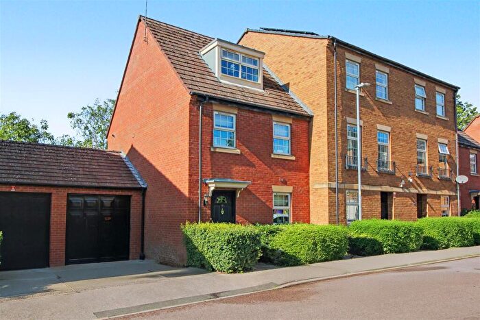 3 Bedroom Semi-Detached House For Sale In Outfield Close, Great Oakley, NN18