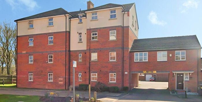 2 Bedroom Flat For Sale In Beagle Close, Leicester, Leicestershire, LE4