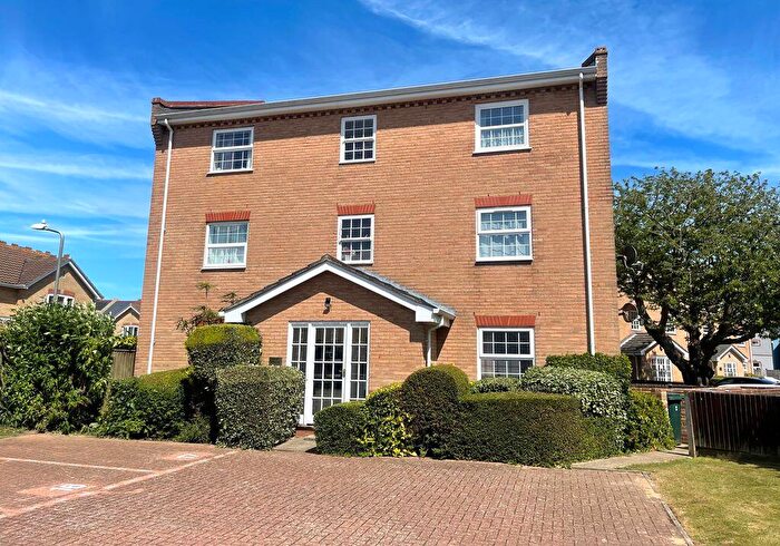 1 Bedroom Flat For Sale In Walmer, CT14