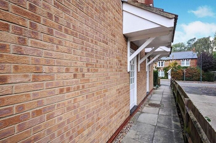 1 Bedroom Flat To Rent In Manor Road, Sidcup, DA15