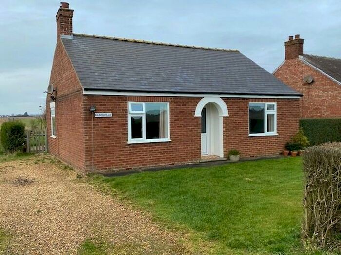 3 Bedroom Detached Bungalow For Sale In Clarkville, Blackbarn Road, Gedney, Spalding, Lincolnshire, PE12