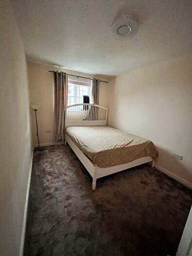 2 Bedroom Flat For Sale In Deanery Court, Manchester, M8