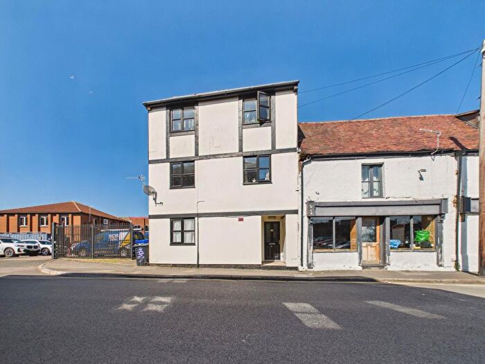 1 Bedroom Flat To Rent In St. Catherine Street, Gloucester, GL1