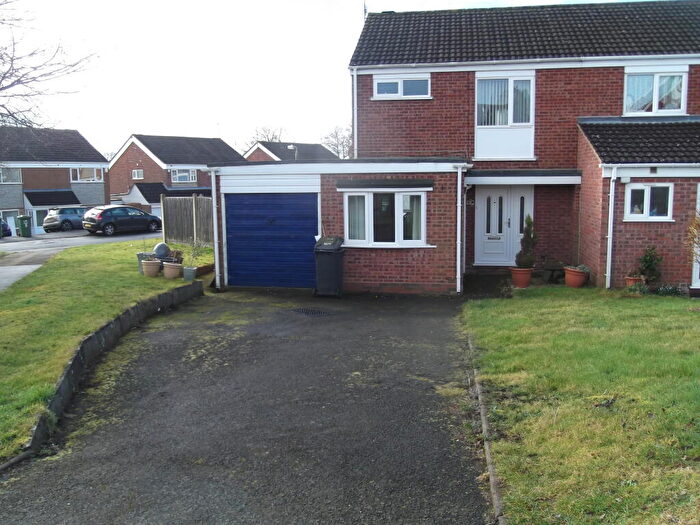 3 Bedroom Semi-Detached House To Rent In Puxton Drive, Kidderminster, Worcestershire, DY11