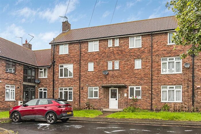 1 Bedroom Flat To Rent In Dringfield Close, York, YO24