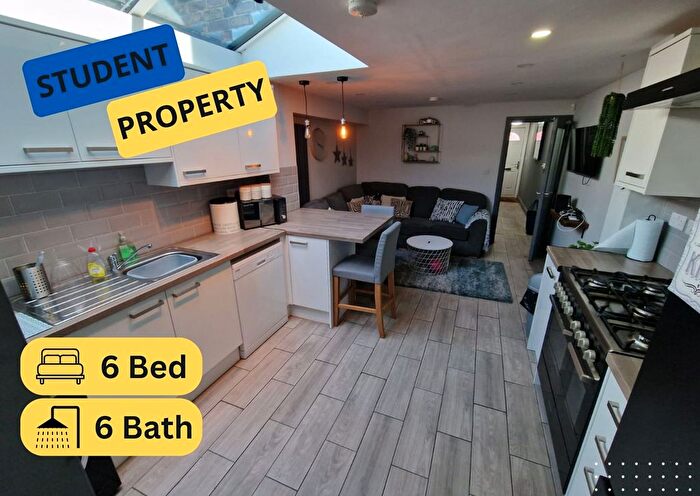6 Bedroom Terraced House To Rent In Leason Street, Stoke-On-Trent, ST4