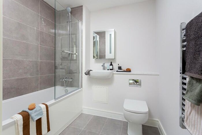 1 Bedroom Flat To Rent In Stockdale House, Victoria Road, Leeds, West Yorkshire, LS6