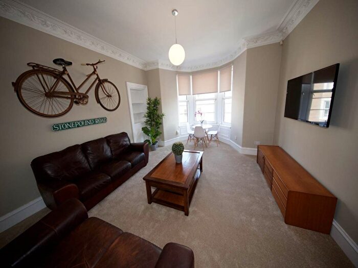 1 Bedroom Flat To Rent In Bellefield Avenue, Dundee, DD1