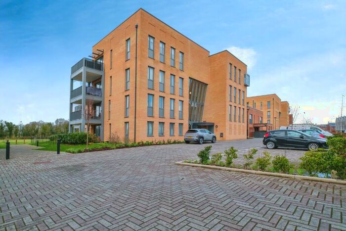 2 Bedroom Apartment For Sale In Renard Way, Cambridge, Cambridgeshire, CB2