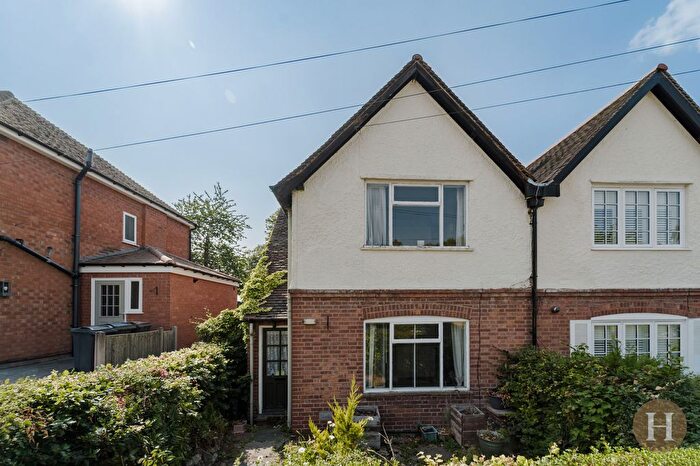 3 Bedroom End Of Terrace House For Sale In Ravenhurst Road, Birmingham, B17