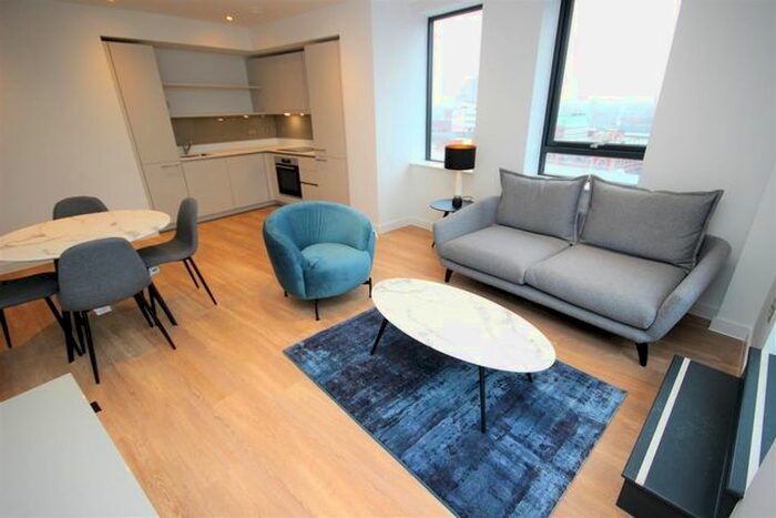 2 Bedroom Flat To Rent In Whitworth Street, Manchester, M1