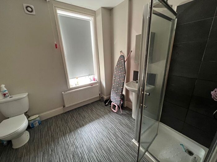 3 Bedroom Property To Rent In Harold Street, Hyde Park, Leeds, LS6