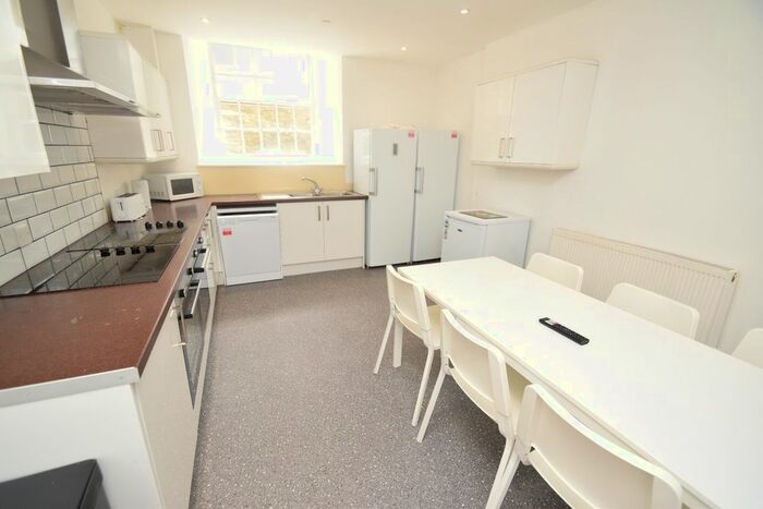 7 Bedroom Terraced House To Rent In Killigrew Street, Falmouth, TR11