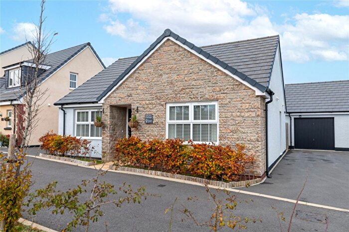 2 Bedroom Bungalow For Sale In Estuary Avenue, Appledore, Bideford, EX39