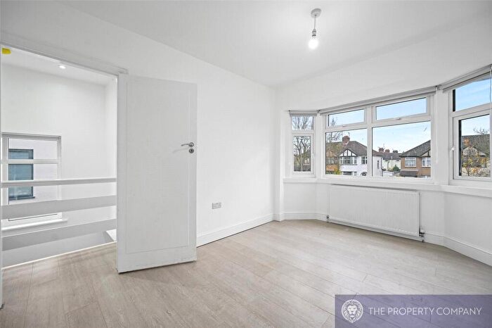 4 Bedroom Semi-Detached House To Rent In Astwick Ave, Hatfield, AL10