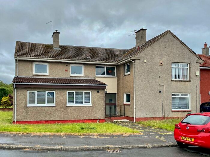 3 Bedroom Flat To Rent In Baillie Drive, Calderwood, East Kilbride, G74