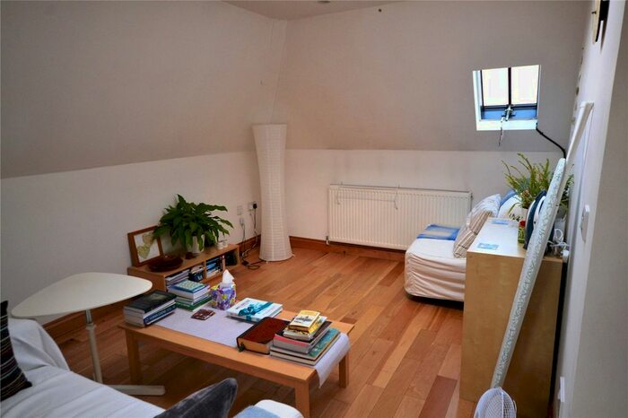 1 Bedroom Flat To Rent In Ossulton Way, East Finchley, N2