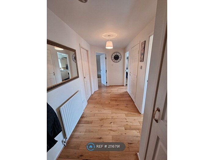 1 Bedroom Flat To Rent In Hawkhill, Edinburgh, EH7