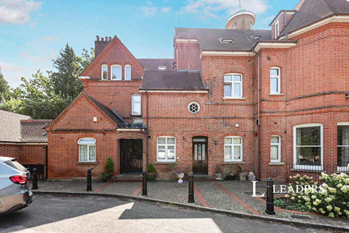 2 Bedroom Apartment To Rent In Althorp Road, AL1