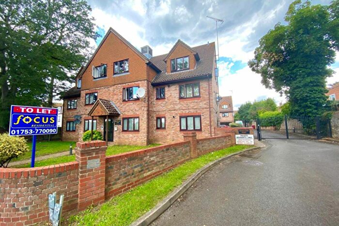 1 Bedroom Flat To Rent In Moorstown Court, SL1