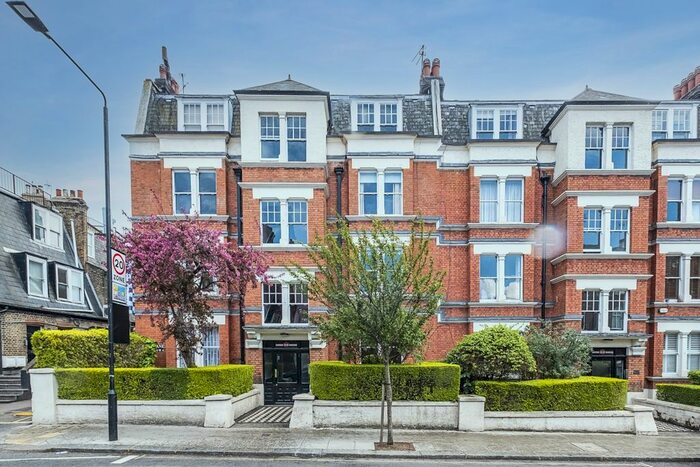 2 Bedroom Flat To Rent In Mill Lane, London, NW6