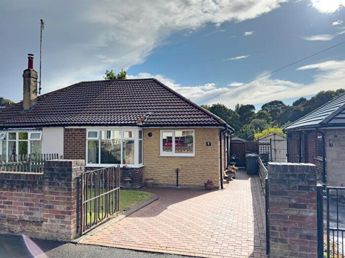 2 Bedroom Semi-Detached Bungalow For Sale In Cross Bentley Lane, Meanwood, Leeds, West Yorkshire., LS6