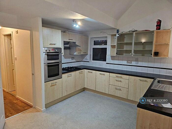 4 Bedroom Semi-Detached House To Rent In Arncliffe Drive, Heelands, Milton Keynes, MK13