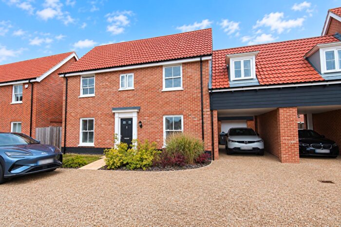 4 Bedroom Detached House For Sale In Sandpiper Way, Sprowston, NR7