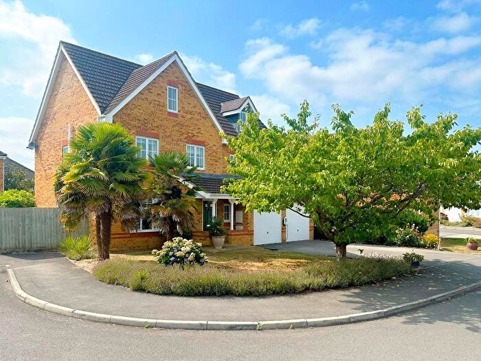 6 Bedroom Detached House For Sale In Castell Close, Trowbridge, Wiltshire, BA14