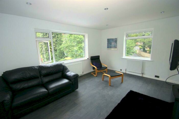 2 Bedroom Flat To Rent In Ivy Court, Chapel Allerton, Leeds, LS7