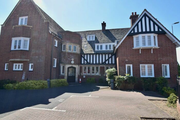 1 Bedroom Flat To Rent In Hermitage Court, Oadby, Leicester, LE2