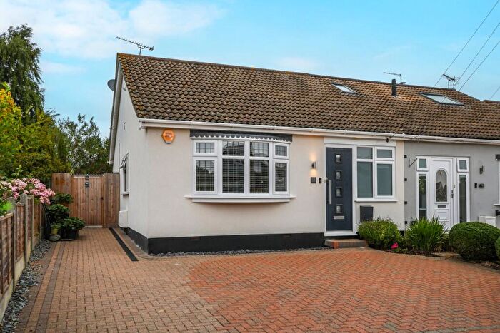 2 Bedroom Semi-Detached Bungalow For Sale In Tyrone Close, Billericay, CM11